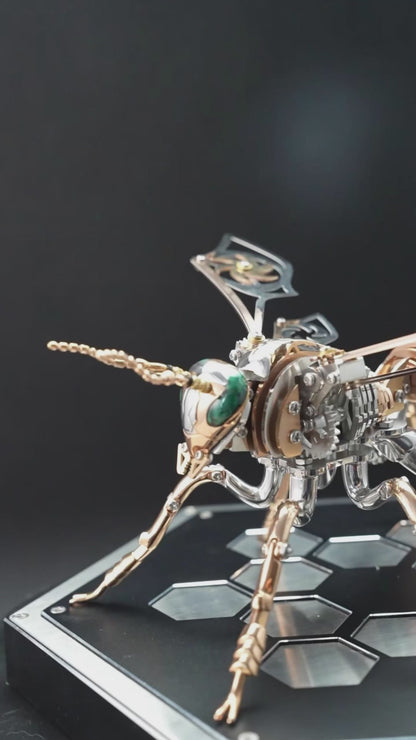 Gold-Plated Metal Bee Model Kit - 3D Stainless Steel Mechanical Insect Puzzle for Adults - Steampunk Bionic Wasp Sculpture - Executive Desktop Art and Stress Relief Gift（Bee-Gold）